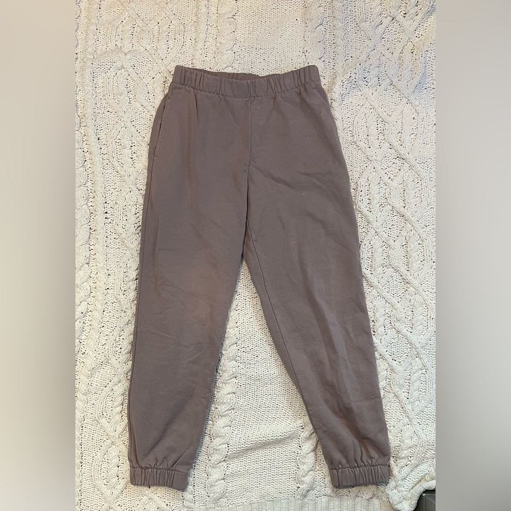 Brandy Melville, lavender color sweatpants